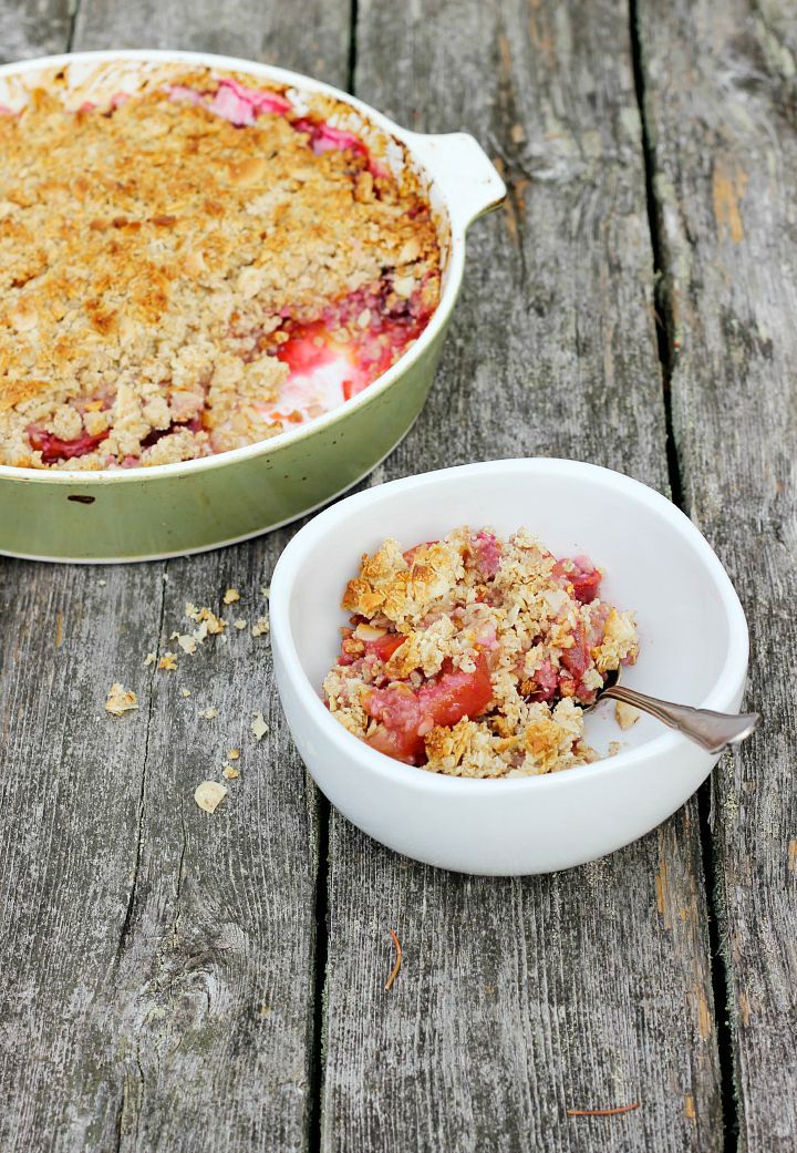 Ginger + Almond Mixed Plum Crumble ⎮ happy hearted kitchen