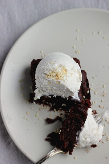 Sesame + Sea Salt Dark Chocolate Brownies ⎮ happy hearted kitchen