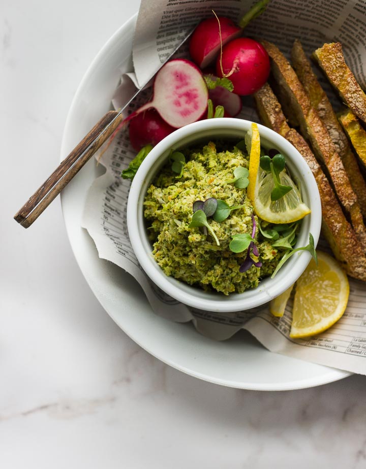 Roasted broccoli pesto with roasted garlic, leeks, toasted almonds and lots of lemon. A fresh spring spread or dip. Vegan and gluten free.